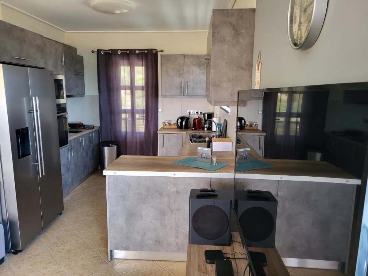 "Stergiou Luxury Apartment 2Nd Floor" Με Κοινη Πισινα Saronida Extérieur photo